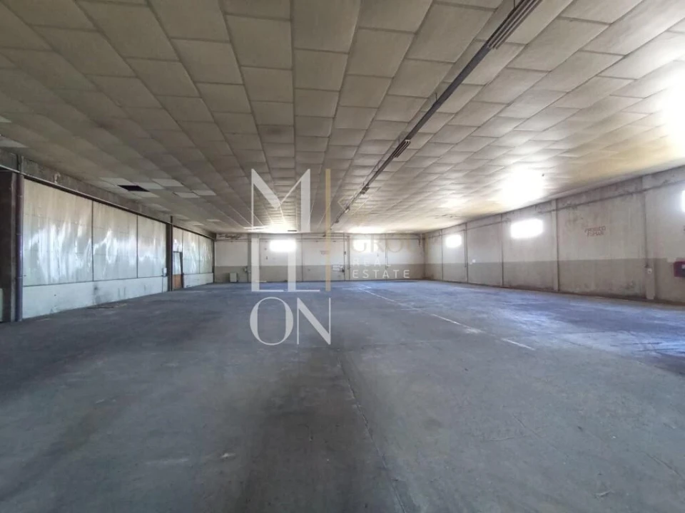 Armazém para Venda em Cortegaça Foto 1