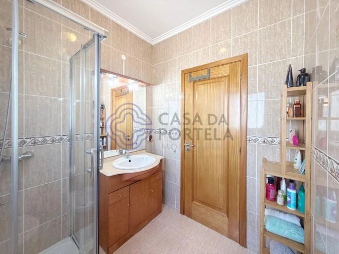 Moradia T3 para Venda em Fajões Foto 19