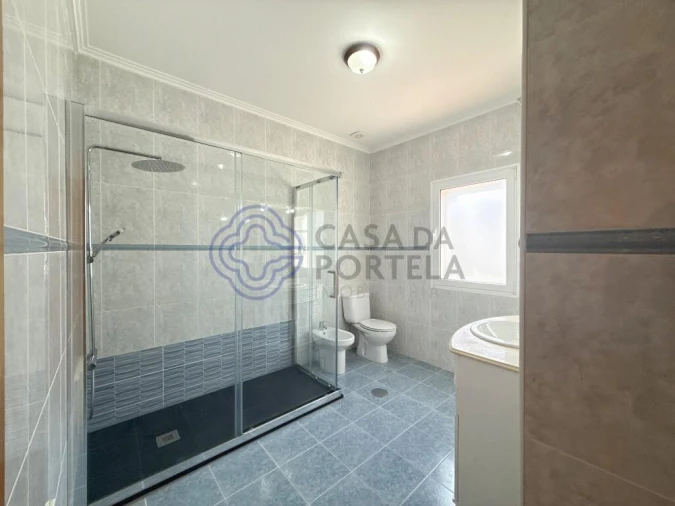 Moradia T3 para Venda em Fajões Foto 23