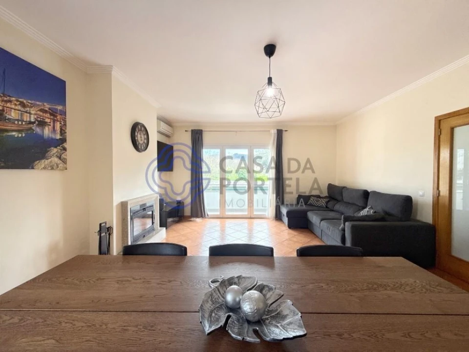 Moradia T3 para Venda em Fajões Foto 2