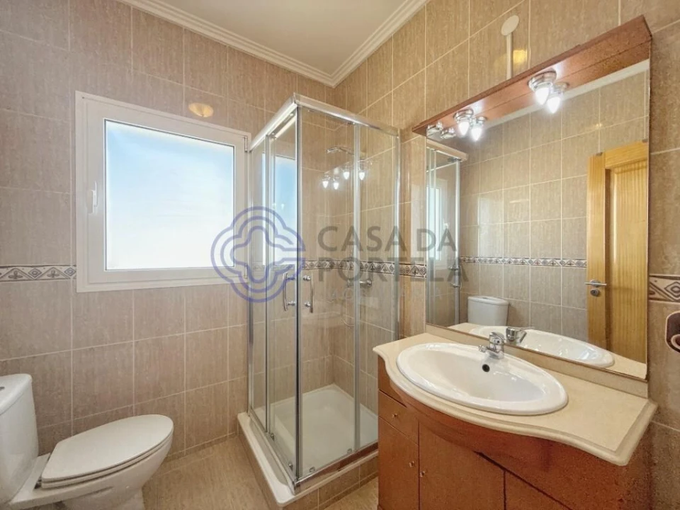 Moradia T3 para Venda em Fajões Foto 18