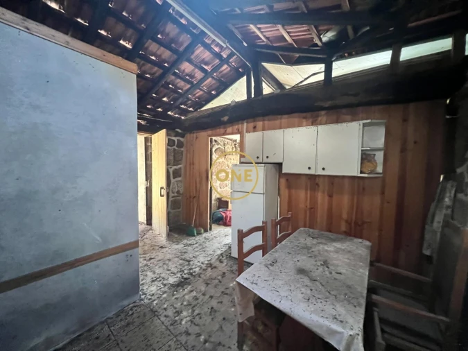 Moradia T2 para Venda em Ribeira Foto 3