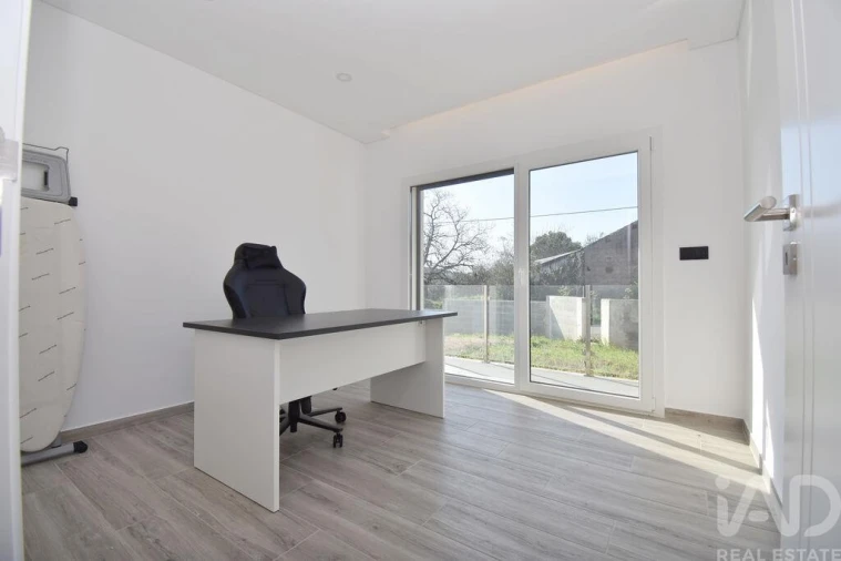 Moradia T3 para Venda em São Miguel, Santa Eufémia e Rabaçal Foto 19