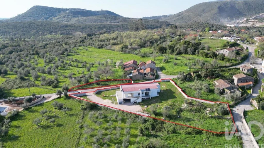 Moradia T3 para Venda em São Miguel, Santa Eufémia e Rabaçal Foto 38