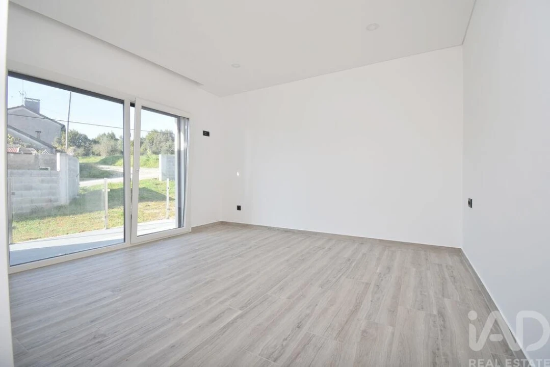 Moradia T3 para Venda em São Miguel, Santa Eufémia e Rabaçal Foto 21