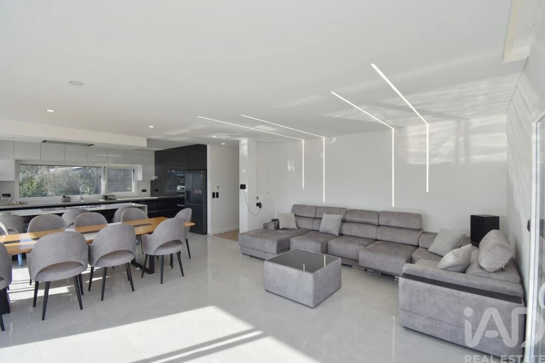 Moradia T3 para Venda em São Miguel, Santa Eufémia e Rabaçal Foto 10