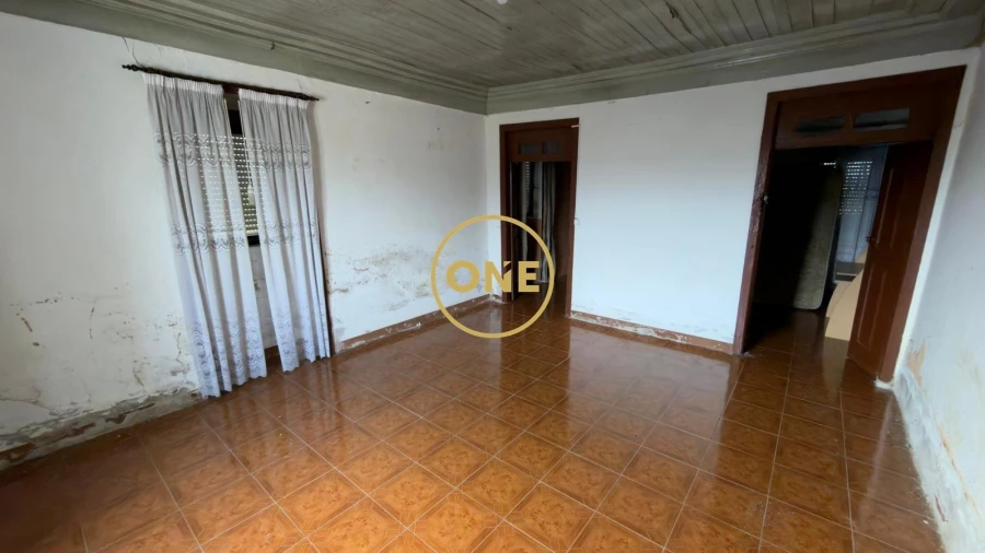 Moradia T3 para Venda em Loureiro Foto 7