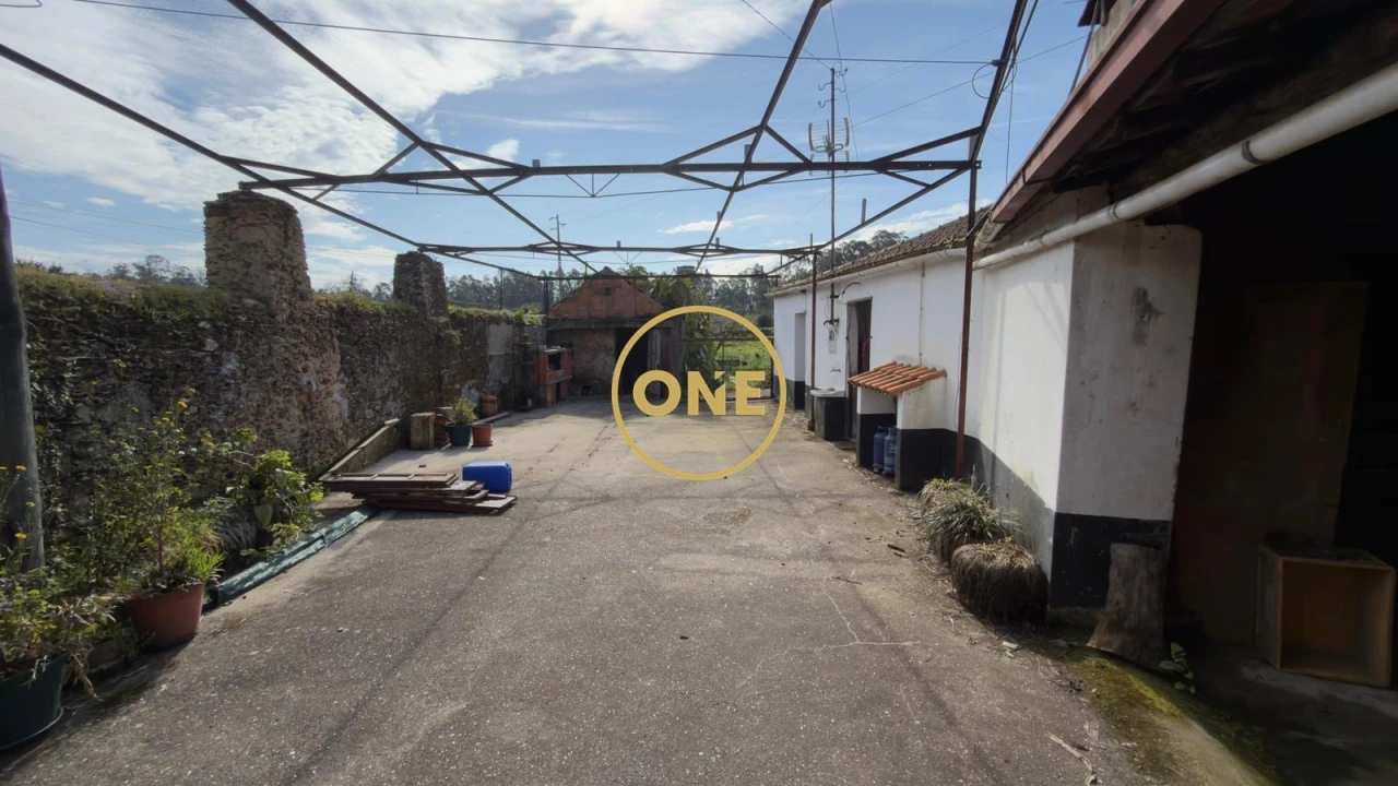 Moradia T3 para Venda em Loureiro Foto 17