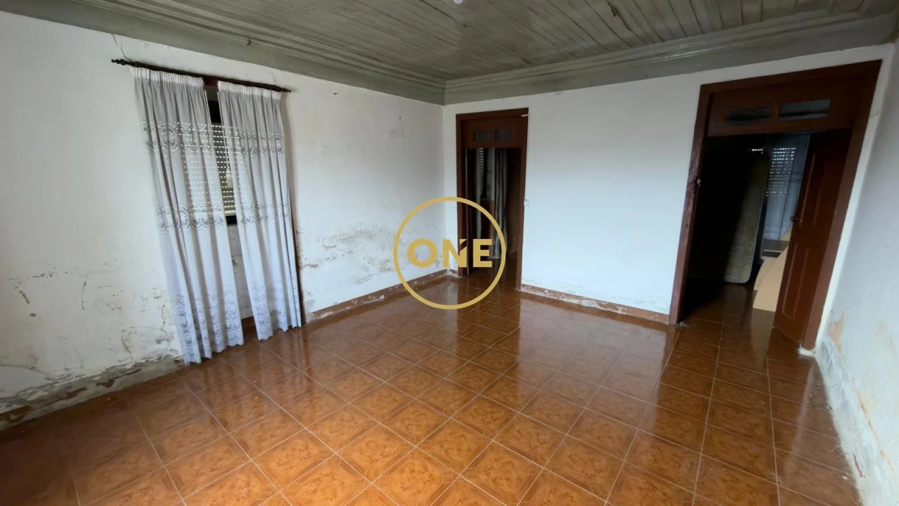 Moradia T3 para Venda em Loureiro Foto 7