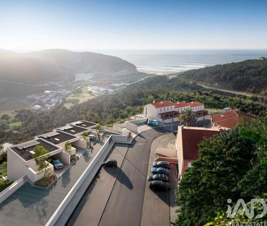 Moradia T3 para Venda em Carvoeira Foto 1