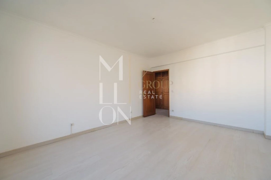 Apartamento T2 para Venda em Massamá e Monte Abraão Foto 19