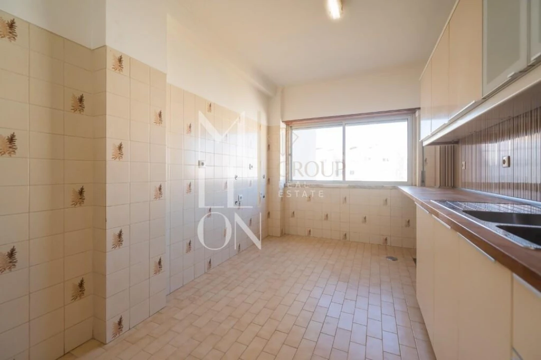 Apartamento T2 para Venda em Massamá e Monte Abraão Foto 5