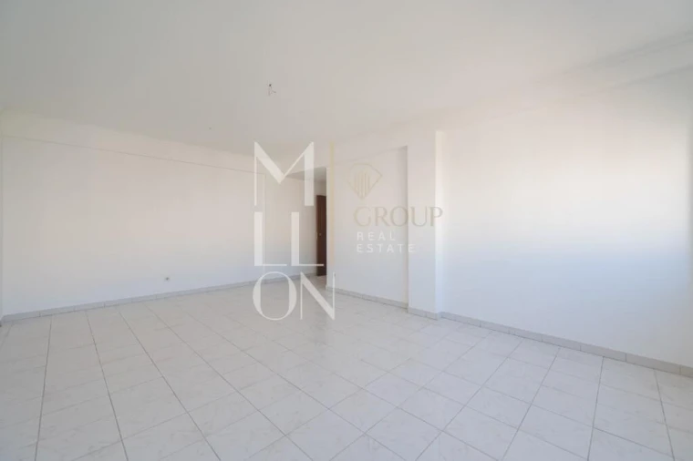 Apartamento T2 para Venda em Massamá e Monte Abraão Foto 13