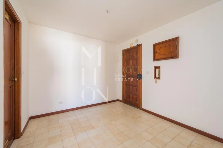 Apartamento T2 para Venda em Massamá e Monte Abraão Foto 34