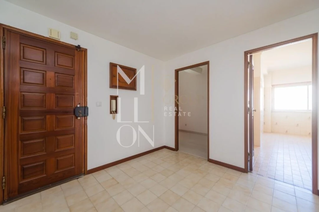 Apartamento T2 para Venda em Massamá e Monte Abraão Foto 8