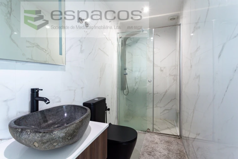 Apartamento T4 para Venda em Santa Iria de Azoia, São João da Talha e Bobadela Foto 22