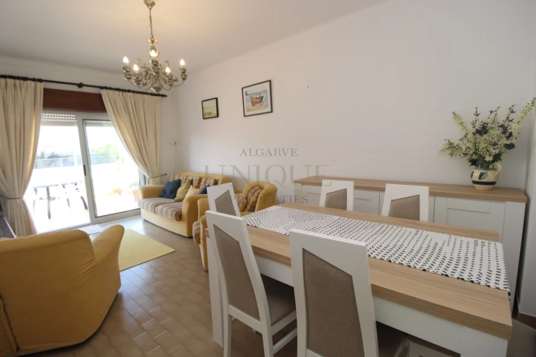 Apartamento T2 para Venda em Budens Foto 3