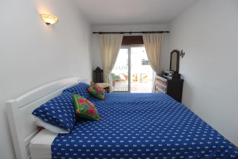 Apartamento T2 para Venda em Budens Foto 12