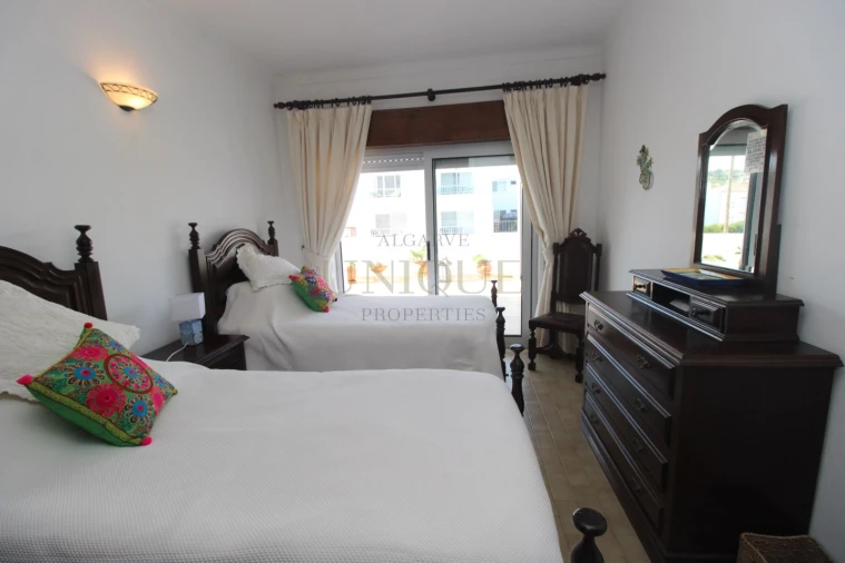 Apartamento T2 para Venda em Budens Foto 6