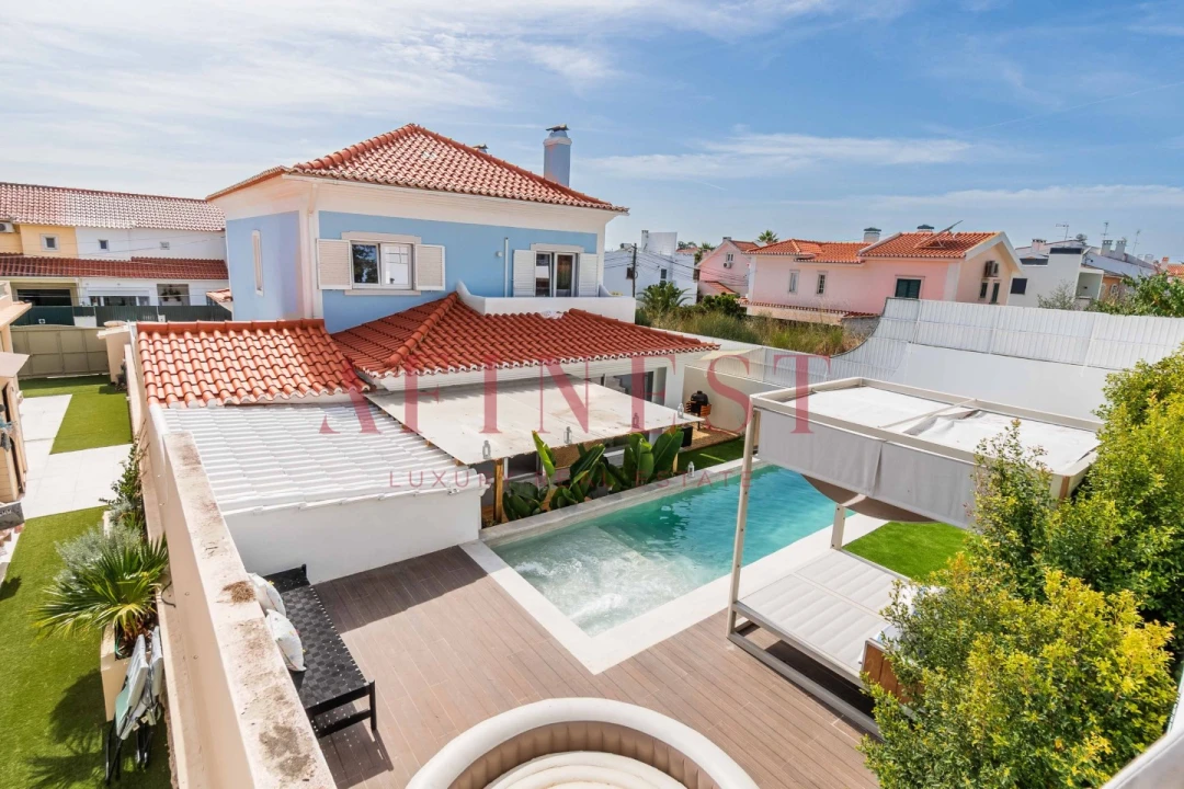 Moradia T4 para Venda em Alcabideche Foto 7