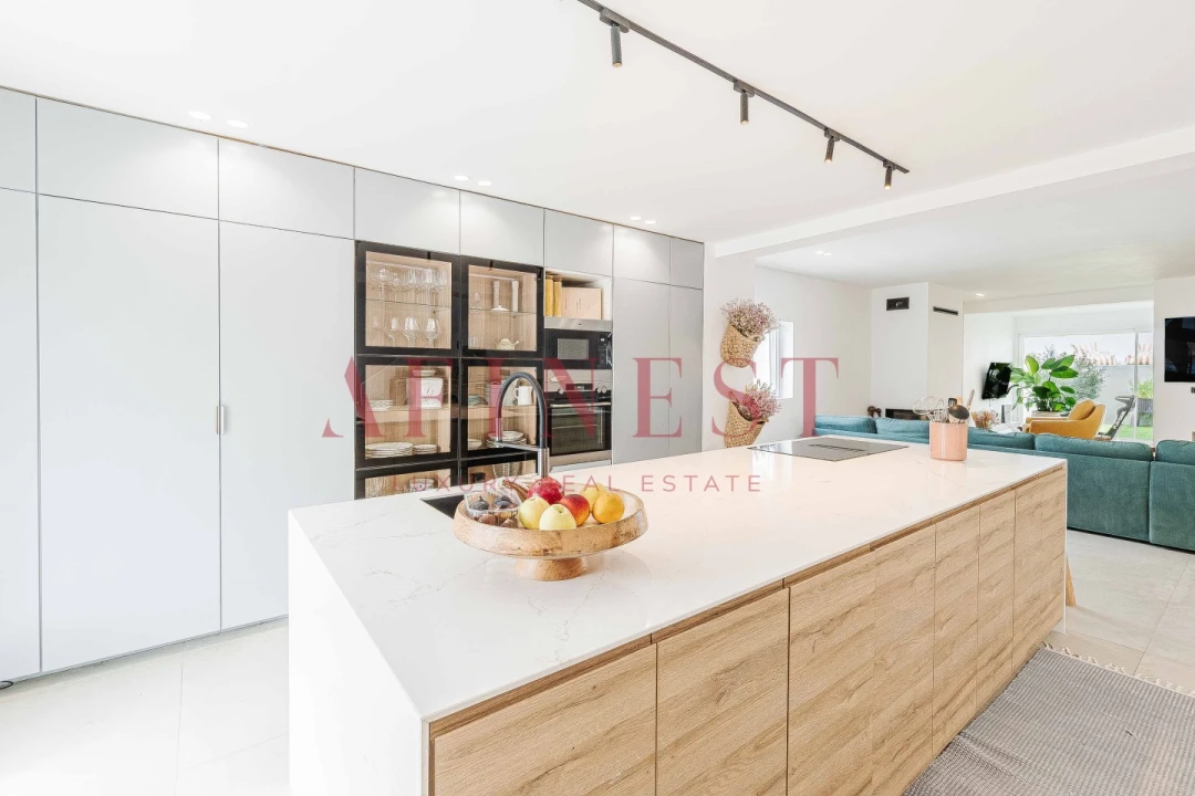 Moradia T4 para Venda em Alcabideche Foto 27