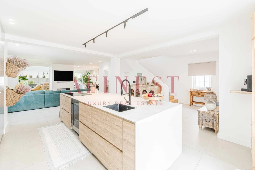 Moradia T4 para Venda em Alcabideche Foto 29