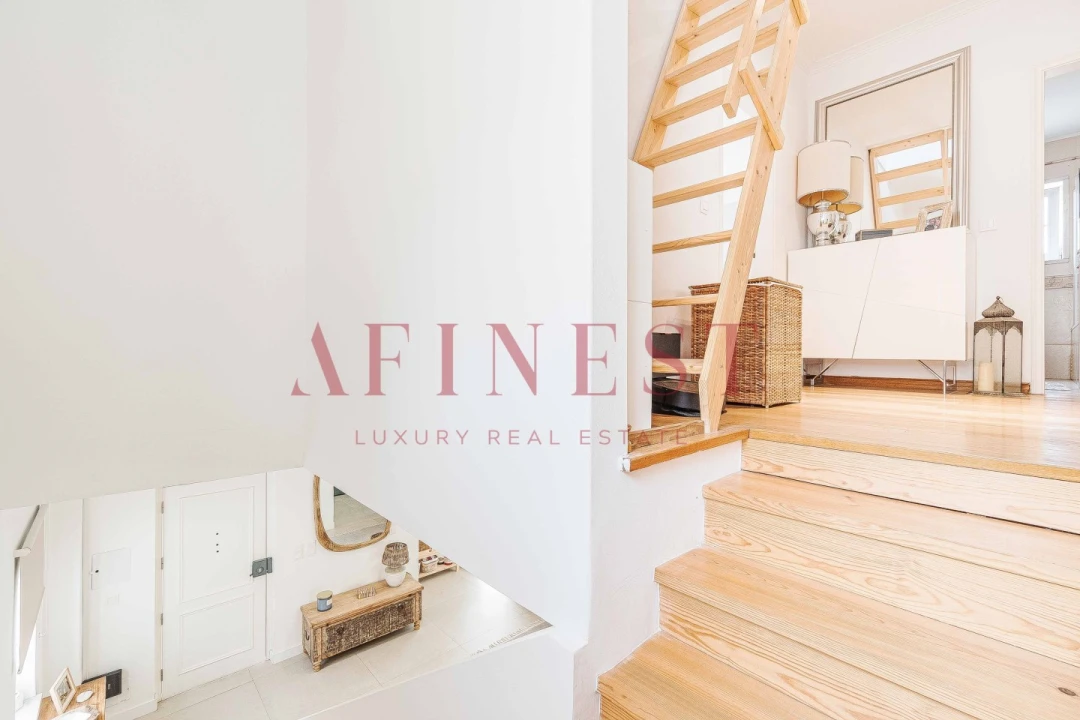 Moradia T4 para Venda em Alcabideche Foto 36