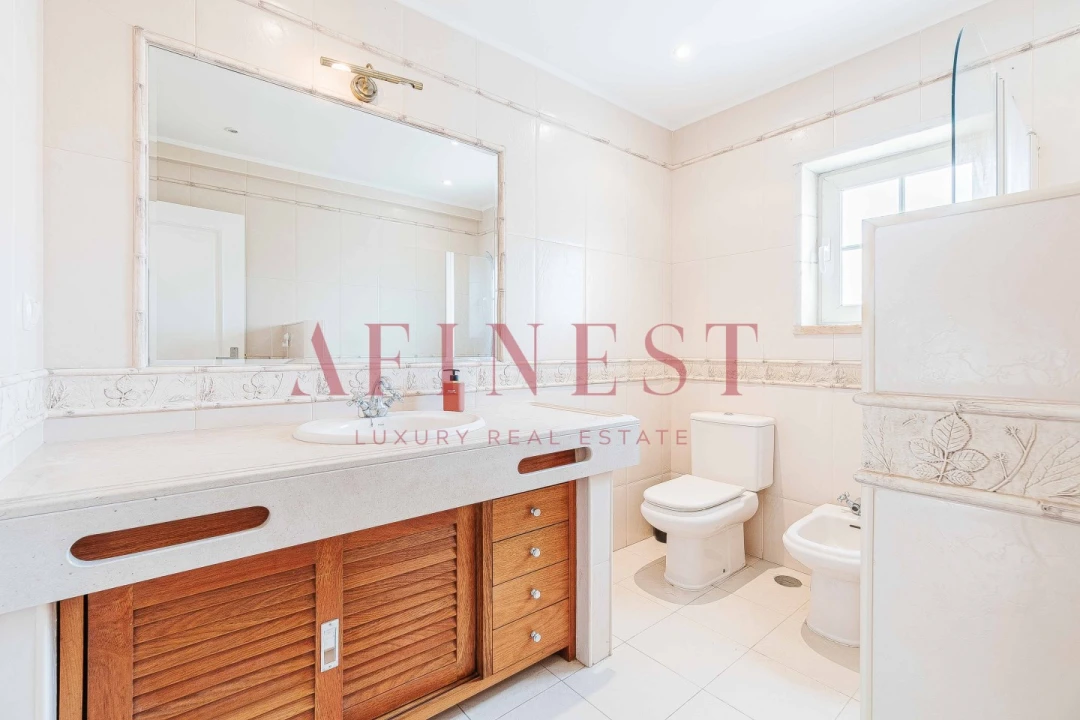 Moradia T4 para Venda em Alcabideche Foto 47