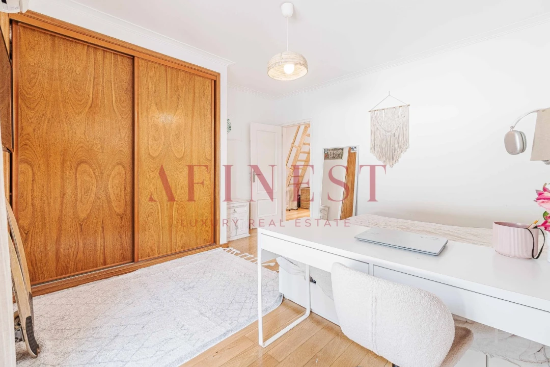 Moradia T4 para Venda em Alcabideche Foto 58