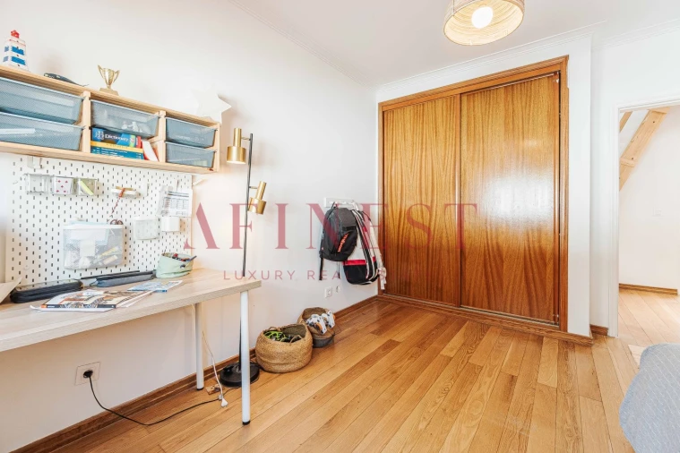 Moradia T4 para Venda em Alcabideche Foto 53