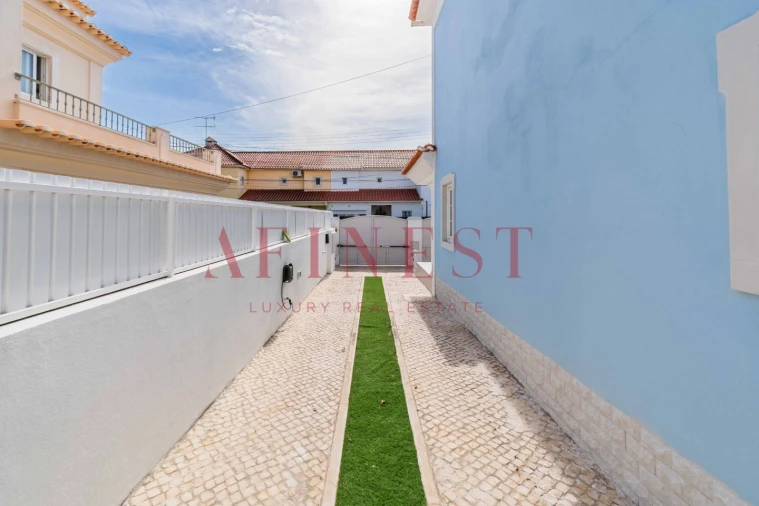 Moradia T4 para Venda em Alcabideche Foto 90