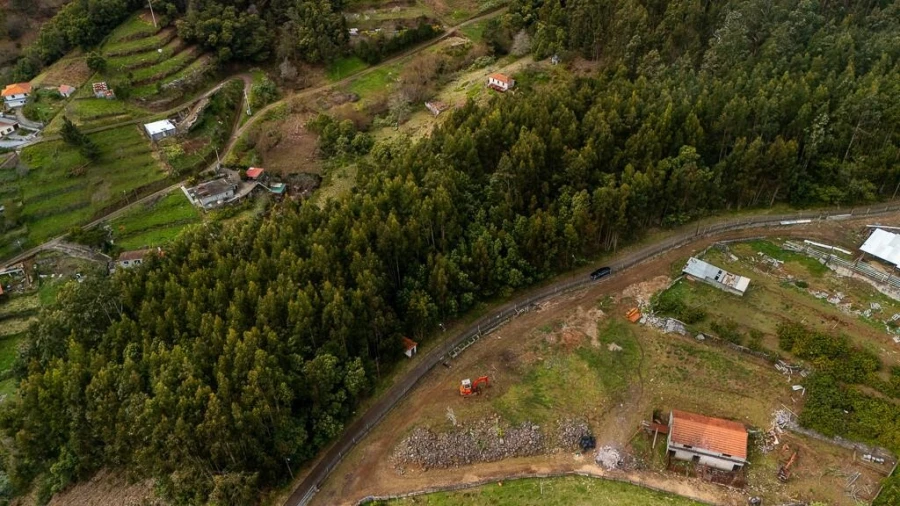 Terreno para Venda em Camacha Foto 13