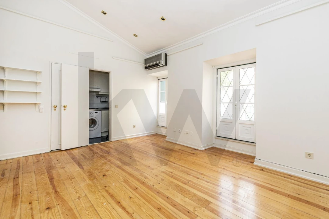 Apartamento T1 para Arrendamento em Santo António Foto 12