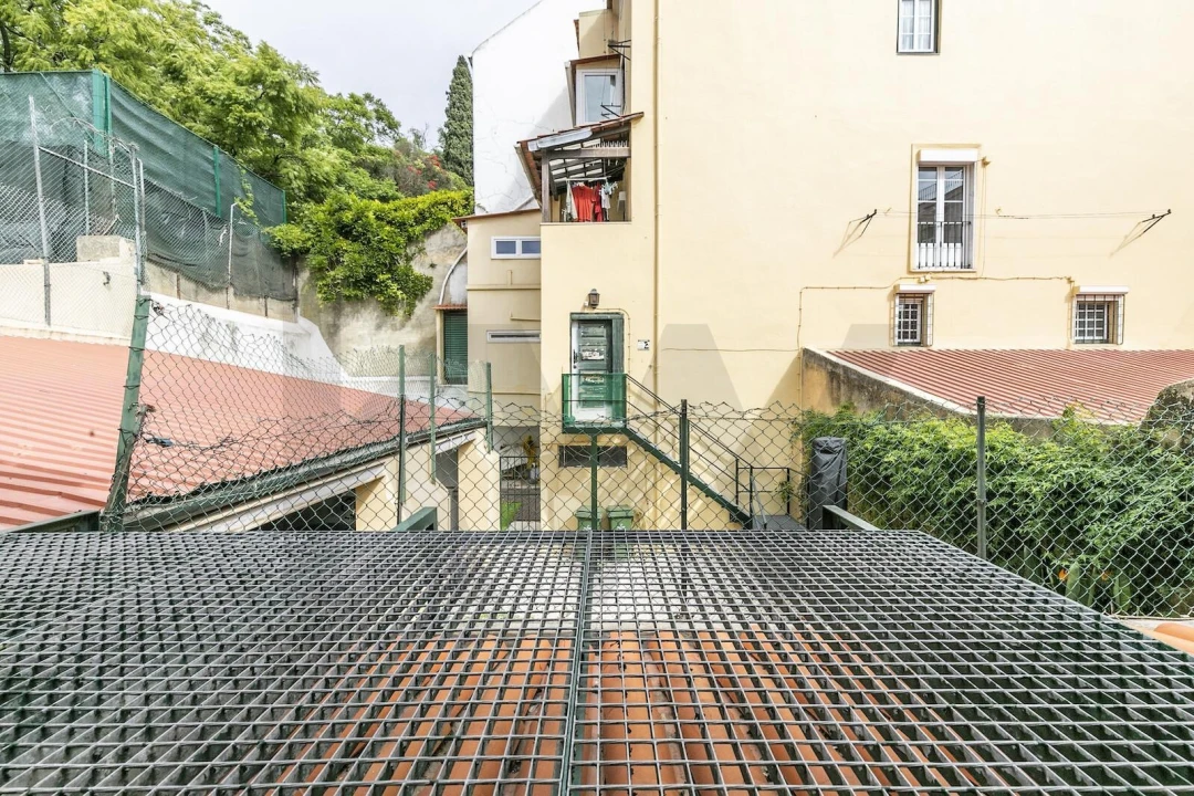 Apartamento T1 para Arrendamento em Santo António Foto 5