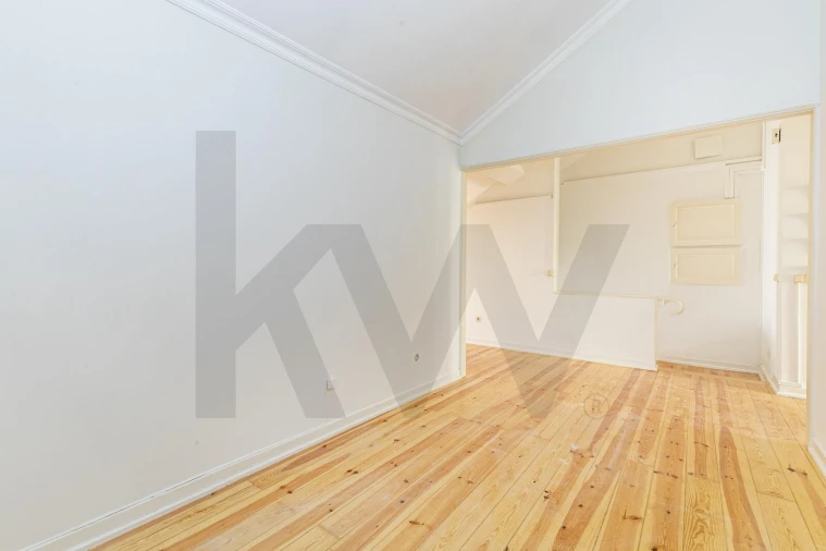 Apartamento T1 para Arrendamento em Santo António Foto 8