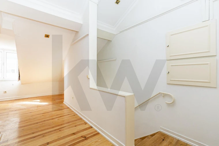 Apartamento T1 para Arrendamento em Santo António Foto 10