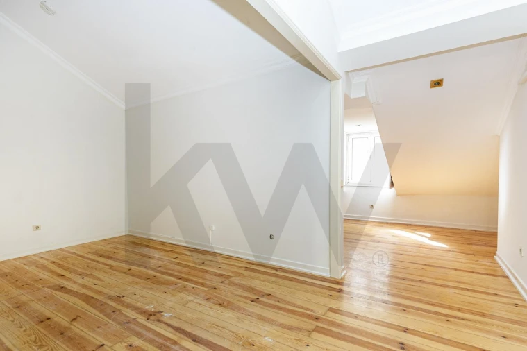 Apartamento T1 para Arrendamento em Santo António Foto 6