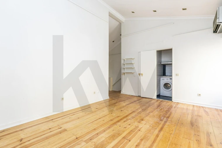 Apartamento T1 para Arrendamento em Santo António Foto 13