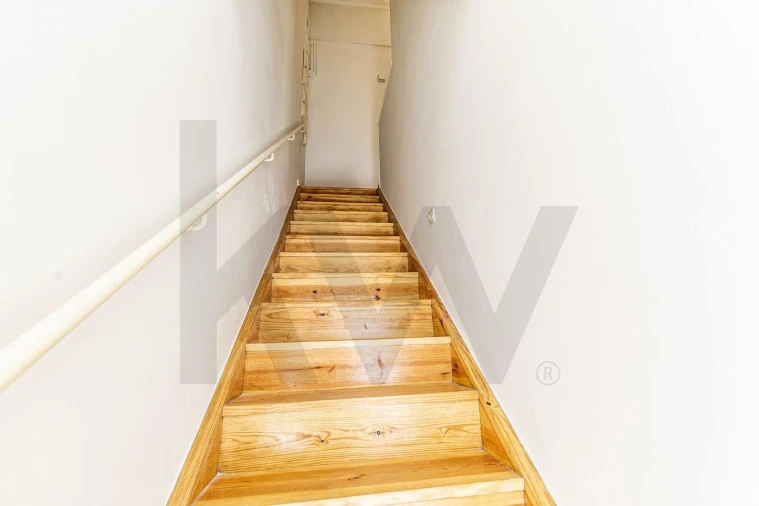 Apartamento T1 para Arrendamento em Santo António Foto 20