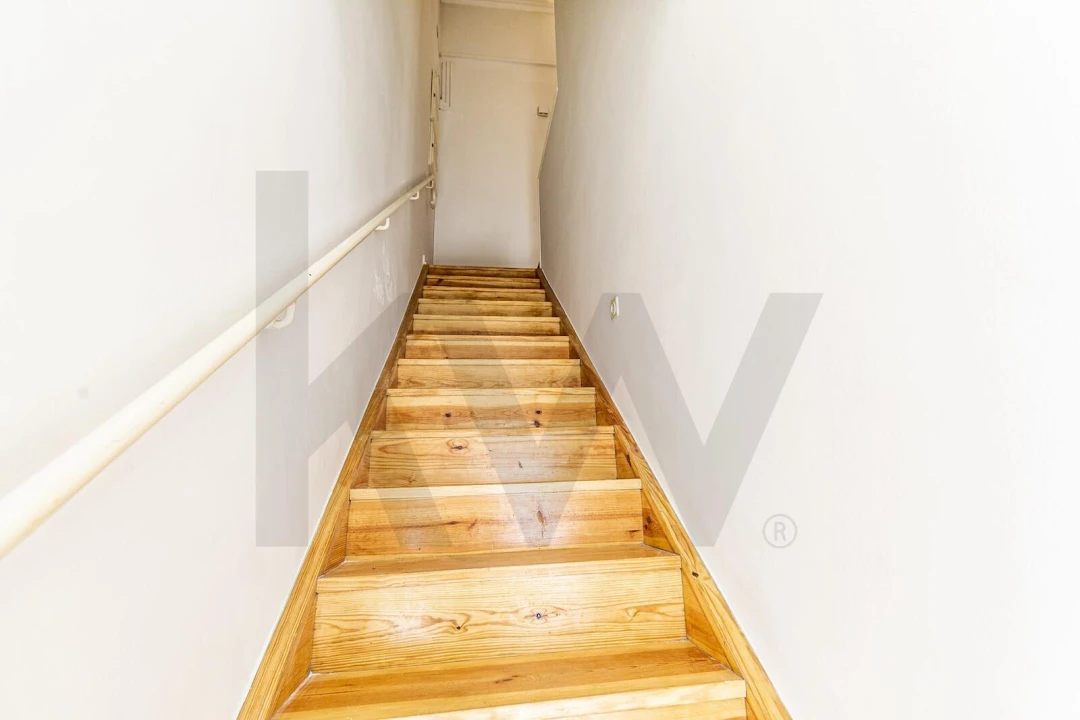 Apartamento T1 para Arrendamento em Santo António Foto 20