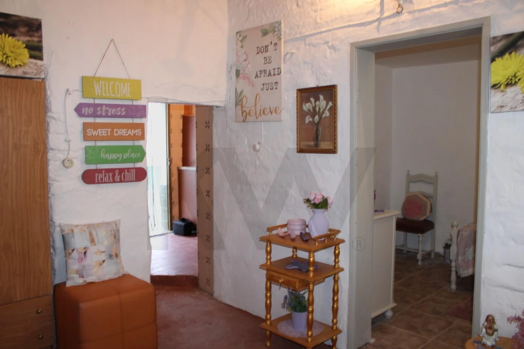 Moradia T1 para Venda em Almodôvar e Graça dos Padrões Foto 9
