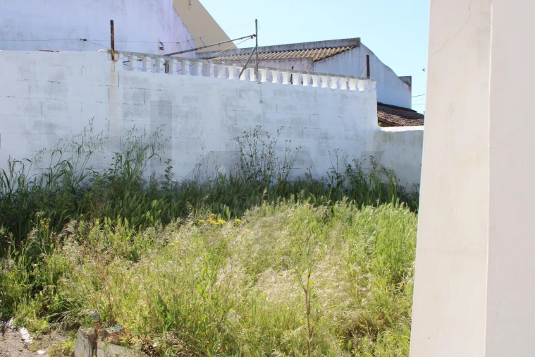 Terreno para Venda em Aldeia dos Fernandes Foto 3