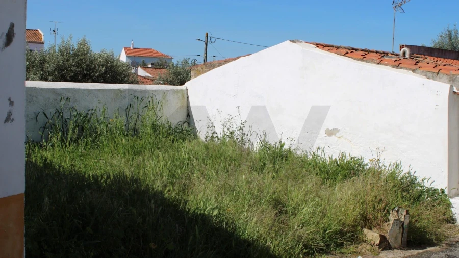 Terreno para Venda em Aldeia dos Fernandes