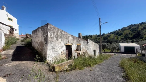 Moradia T2 para Venda em Alcoutim e Pereiro