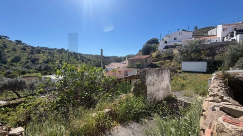 Moradia T2 para Venda em Alcoutim e Pereiro