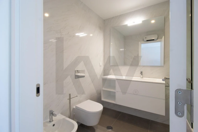 Apartamento T3 para Arrendamento em Oeiras e São Julião da Barra, Paço de Arcos e Caxias Foto 13