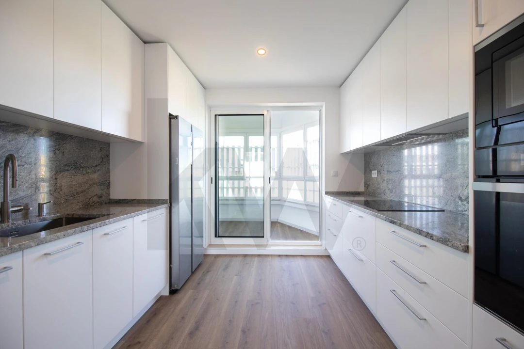 Apartamento T3 para Arrendamento em Oeiras e São Julião da Barra, Paço de Arcos e Caxias Foto 10