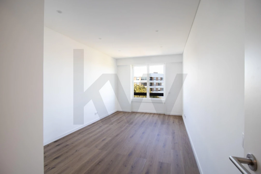 Apartamento T3 para Arrendamento em Oeiras e São Julião da Barra, Paço de Arcos e Caxias Foto 16