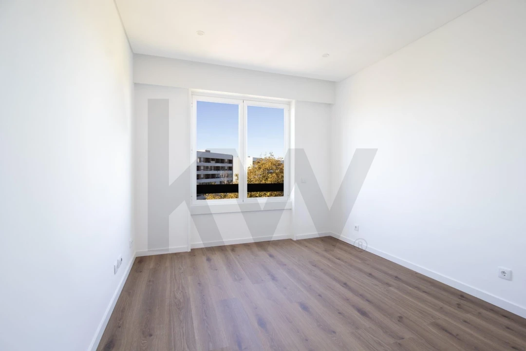 Apartamento T3 para Arrendamento em Oeiras e São Julião da Barra, Paço de Arcos e Caxias Foto 18