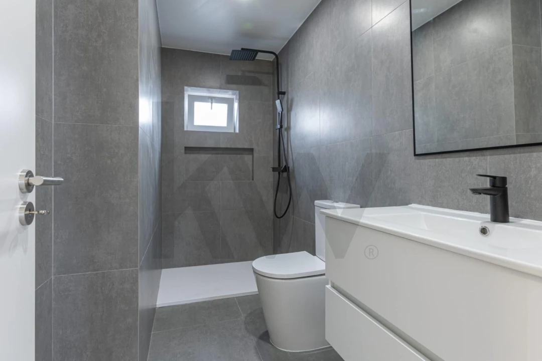 Apartamento T2 para Venda em Olivais Foto 17